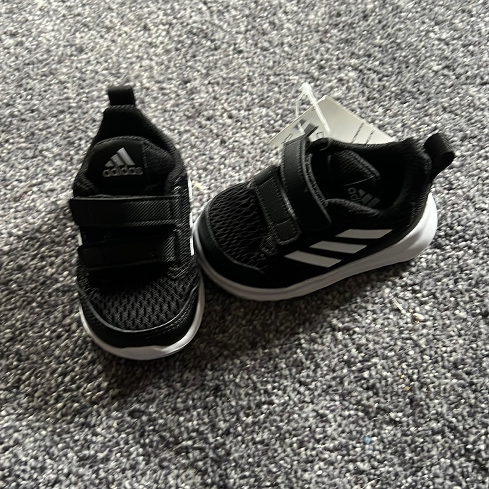 Toddler Adidas Velcro Shoes